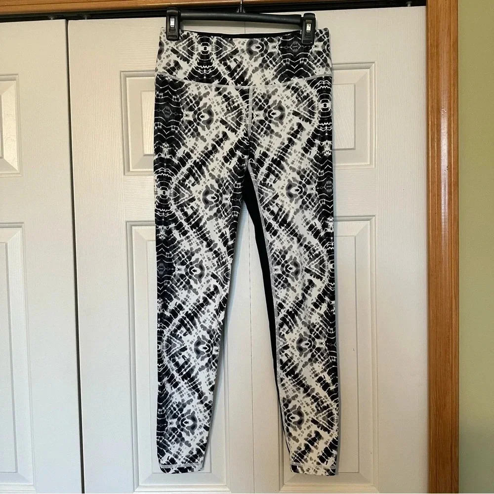 Victoria’s‎ Secret Knockout full length tights